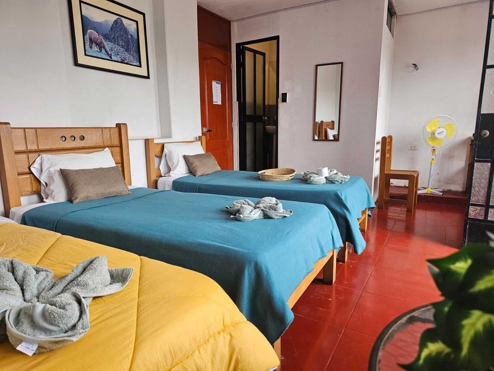 Varios Lima Airport Hostel