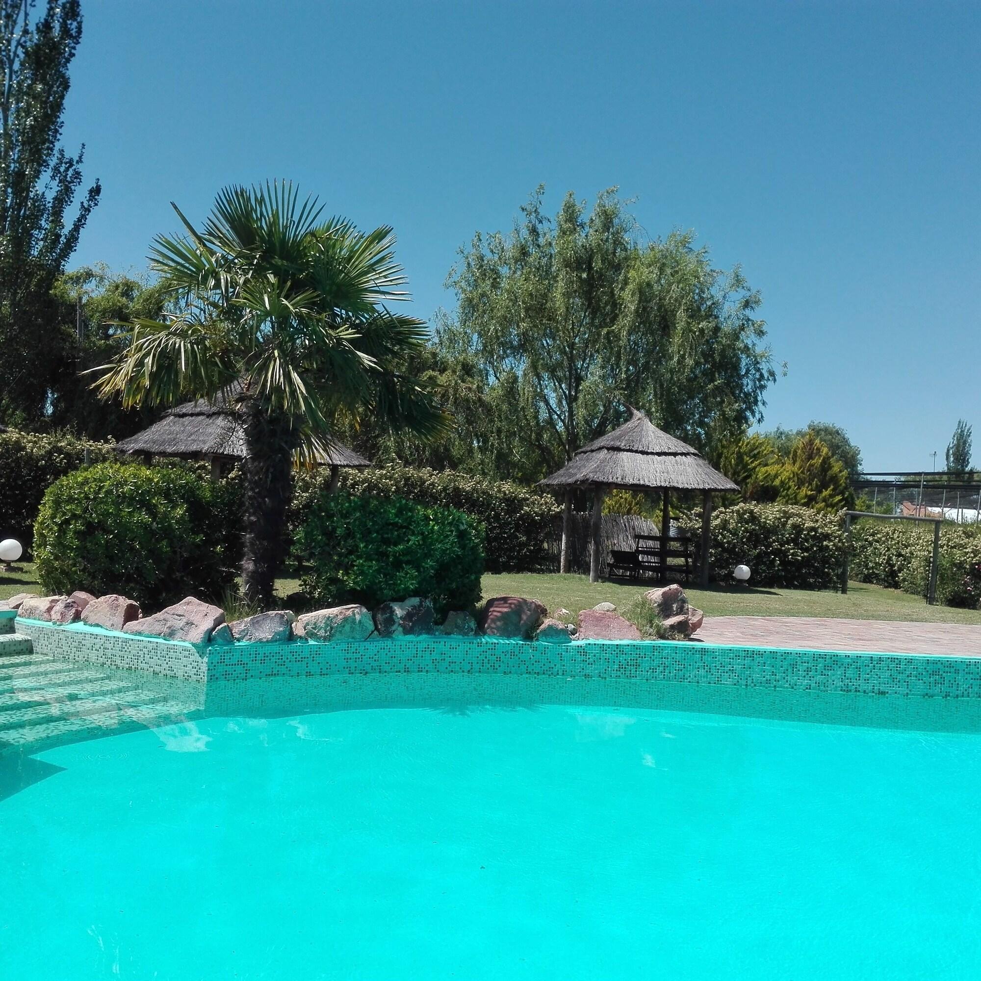 Vista da piscina Establecimiento Rural El Chañar