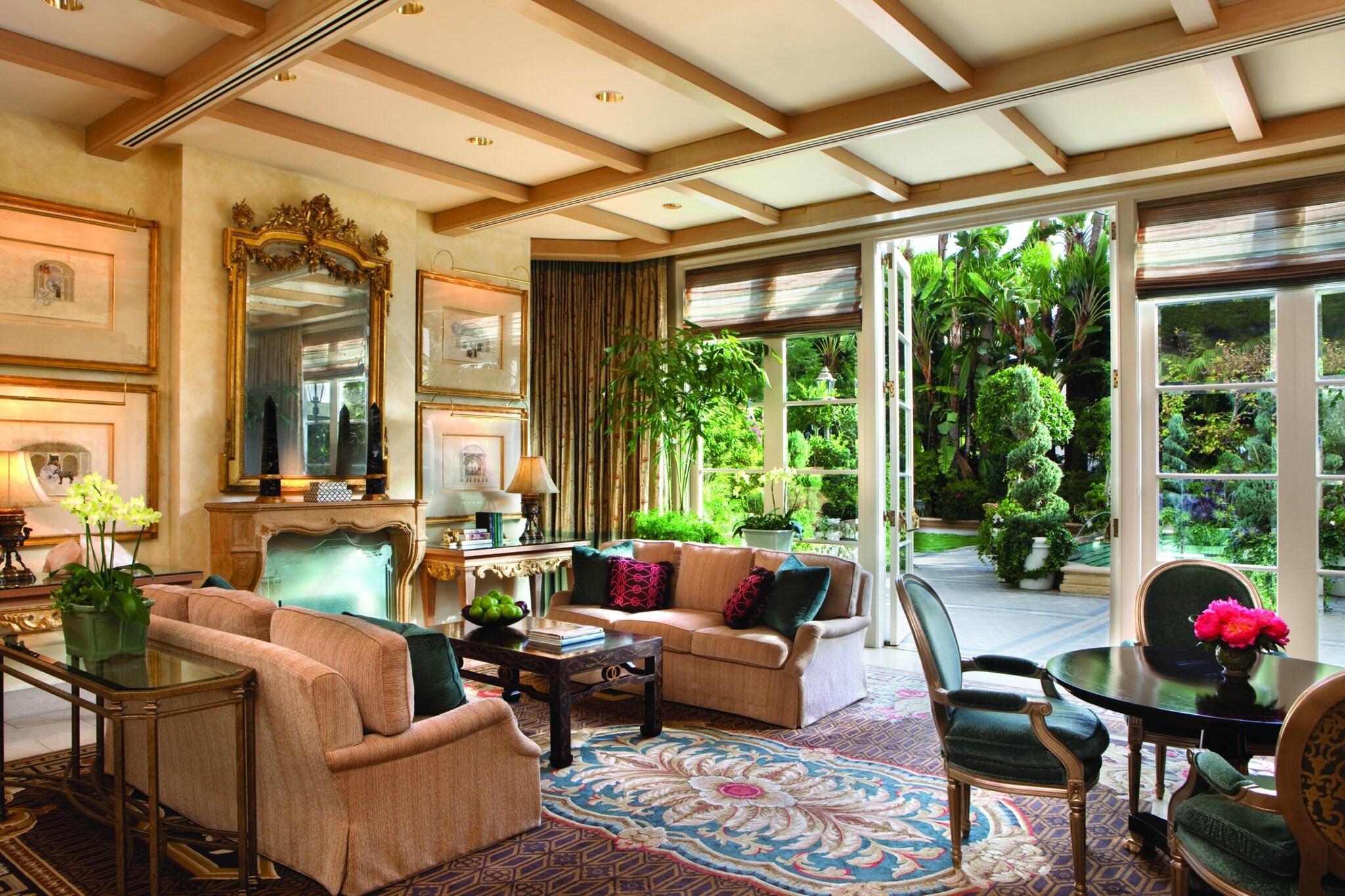 Vista Lobby Four Seasons Los Angeles at Beverly Hills