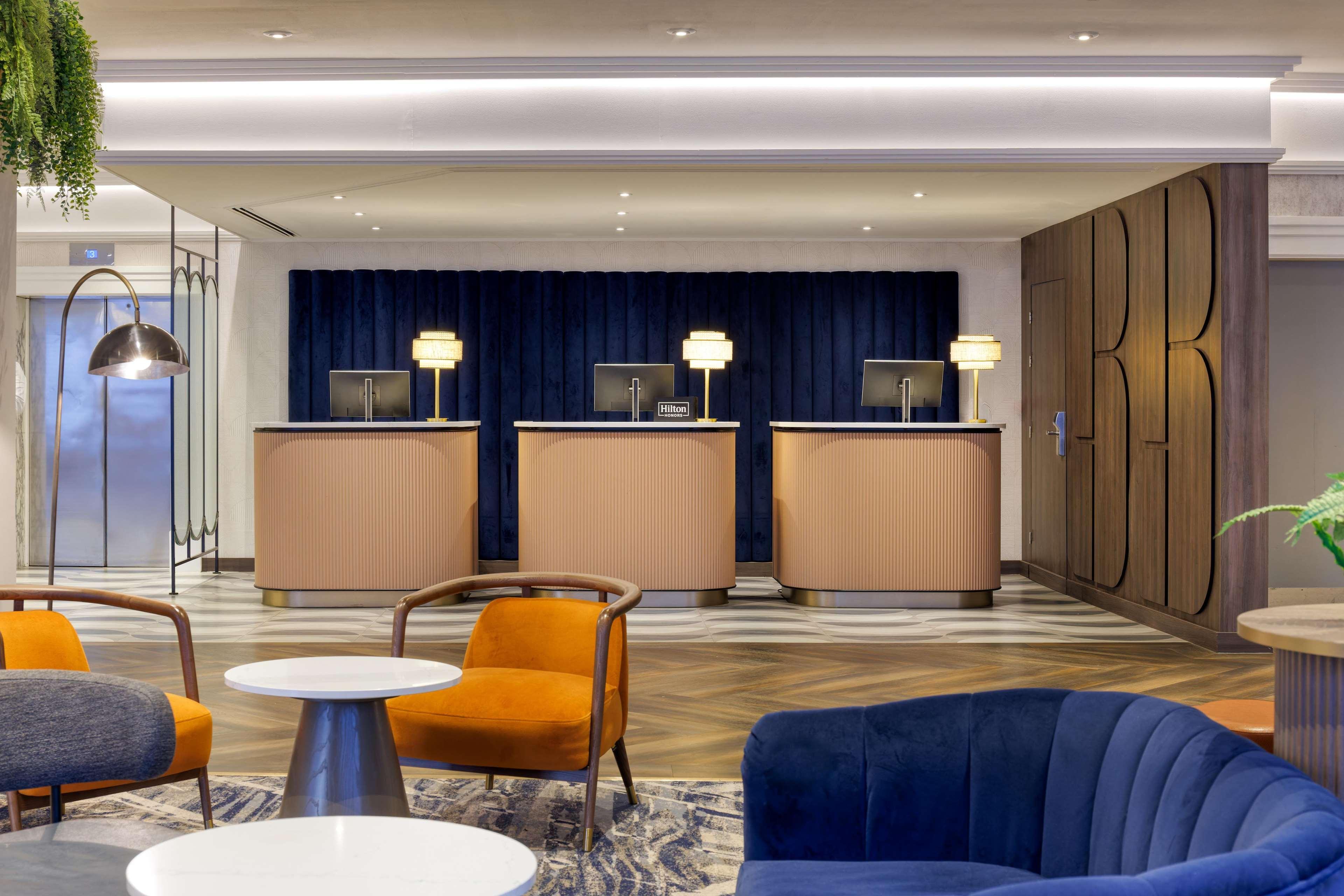 Vista Lobby Hilton Leeds City Hotel