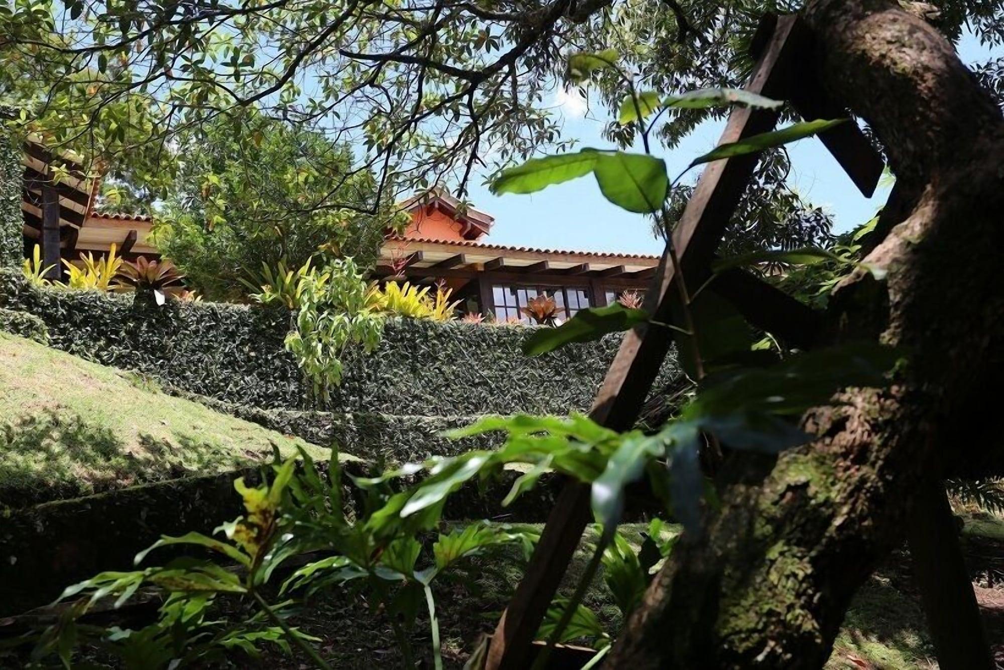 Vista Exterior Pousada Casa Da Quineira