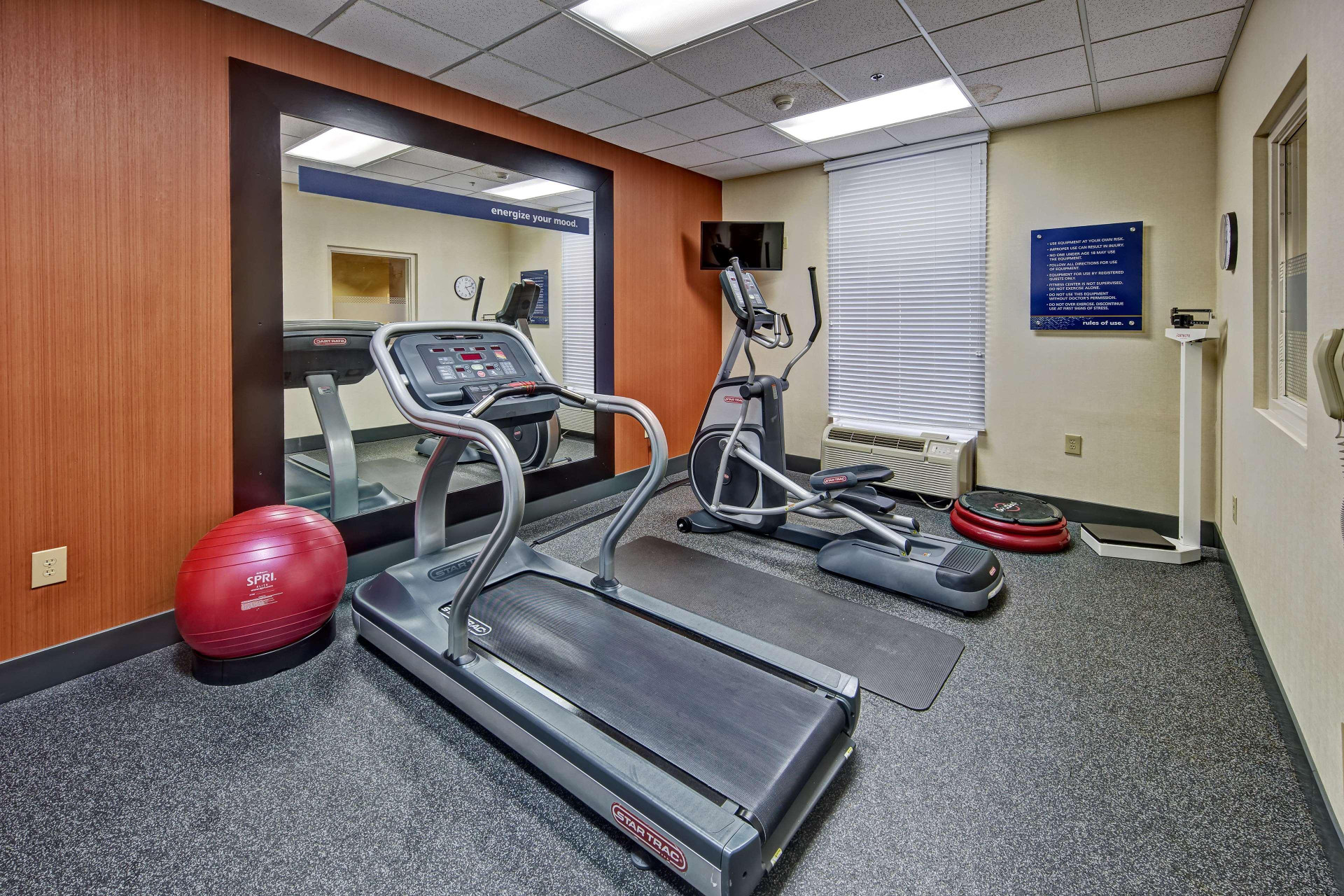 Gimnasio Hampton Inn Newberry-Opera House