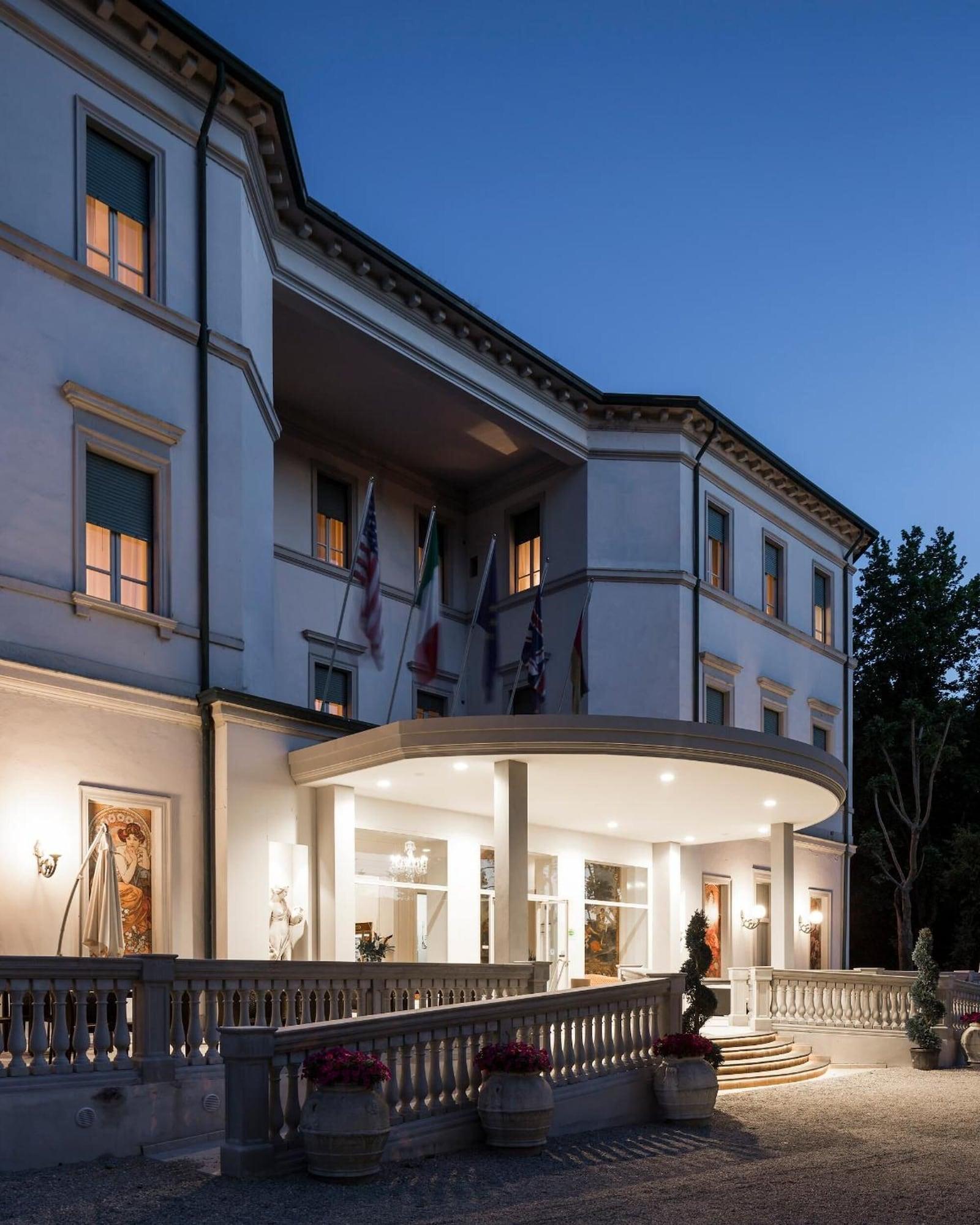 Vista Exterior Grand Hotel Terme