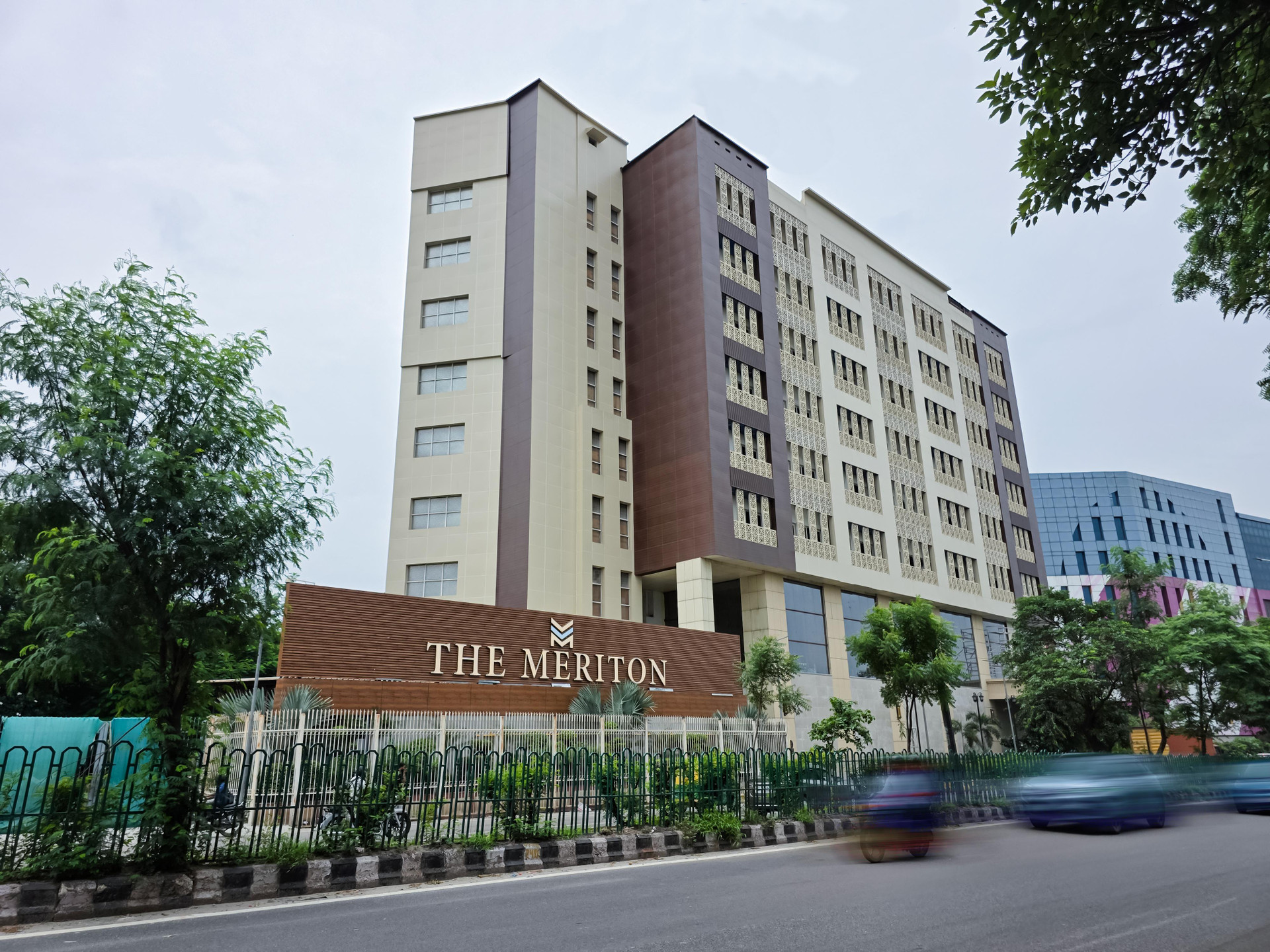 Vista Exterior The Meriton