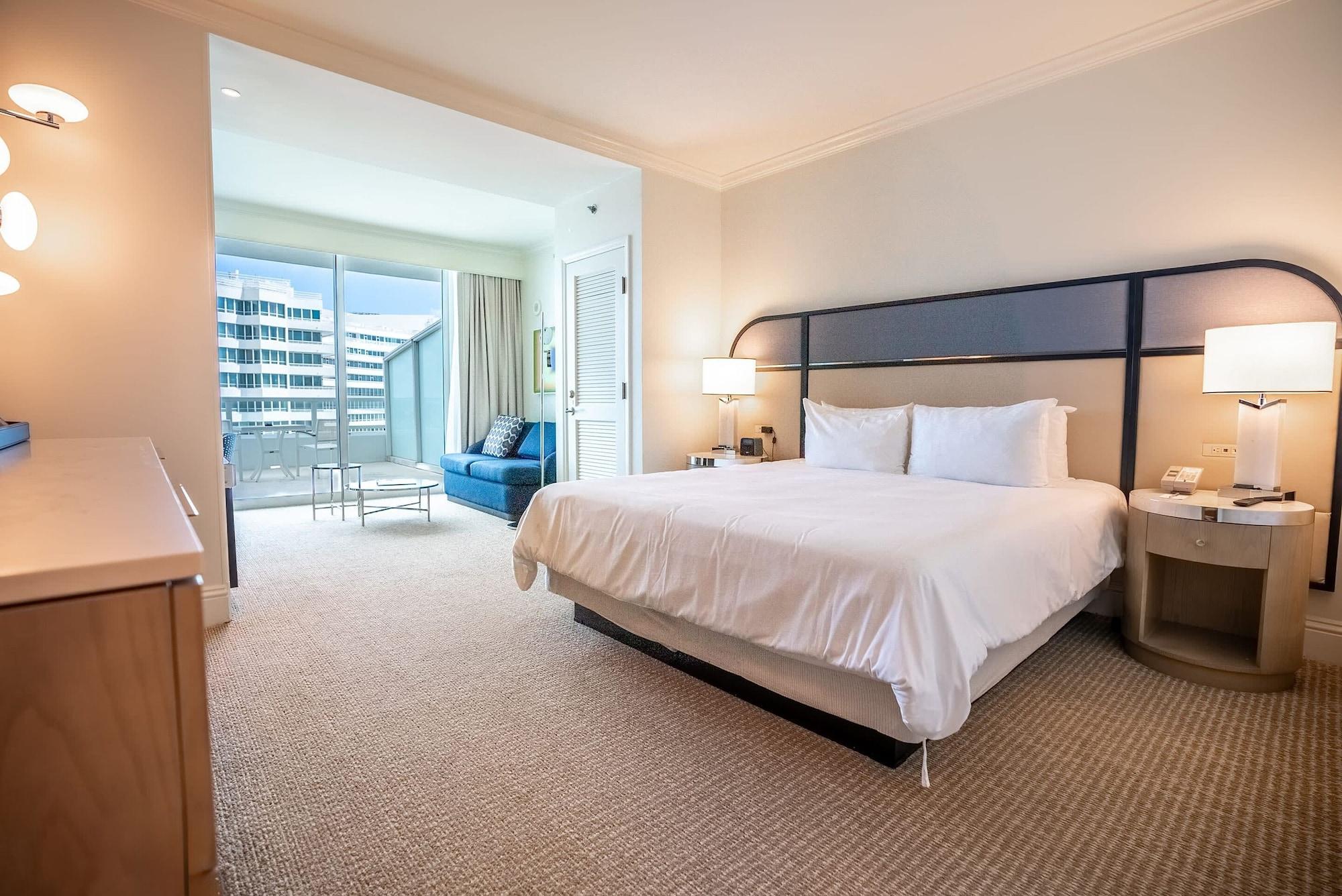 Habitación Fontainebleau Miami Beach Private Luxury Suites