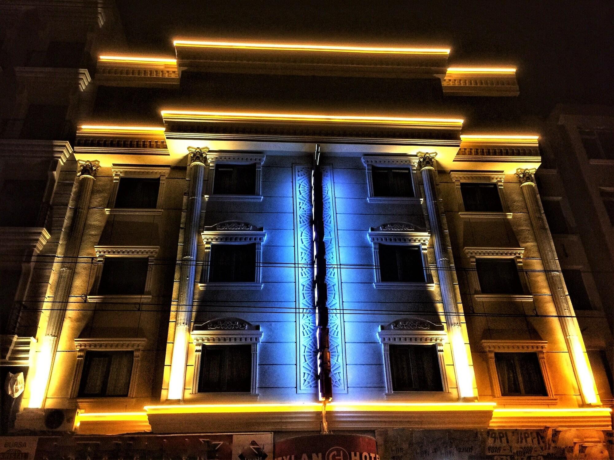Instalaciones Recreativas Ceylan Hotel