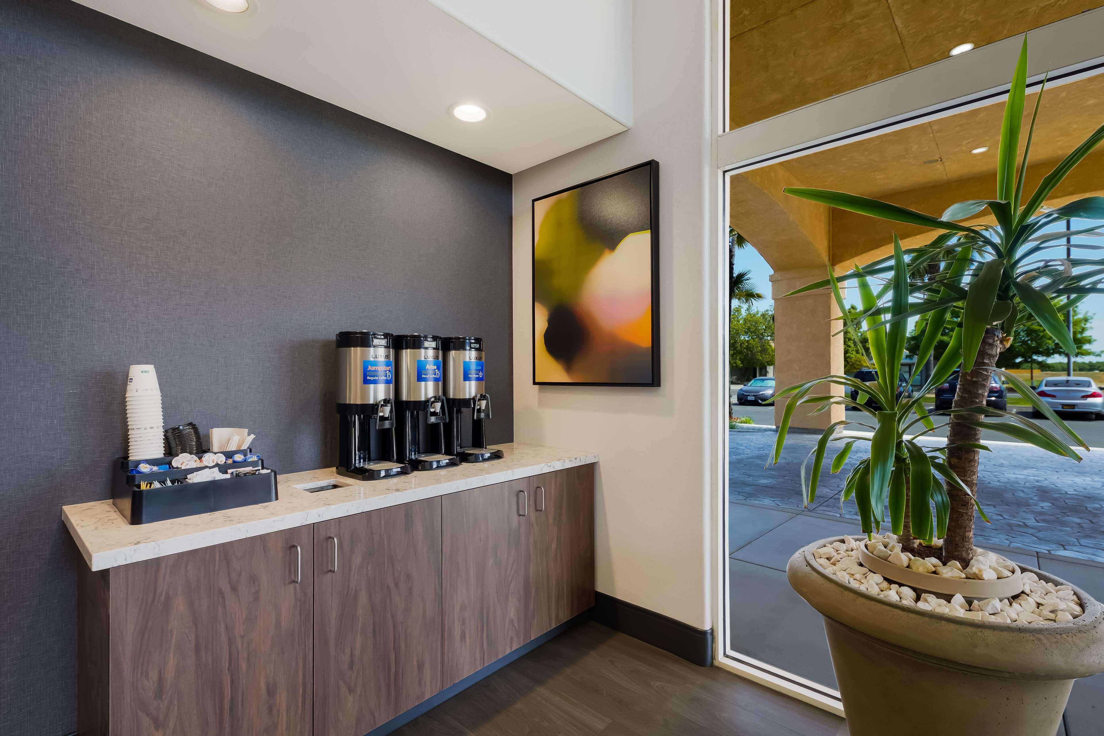 Restaurant Best Western Inn & Suites Lemoore