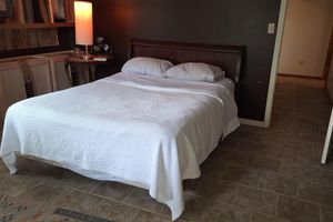 Alojamiento - 4 bedroom lakefront retreat with breathtaking views