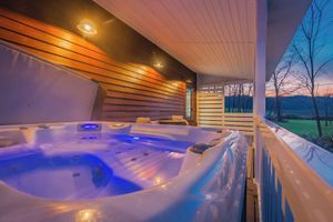 Arriendo temporal - Romantic 1840s Schoolhouse > Private Hot Tub > 1 Hr to Saratoga