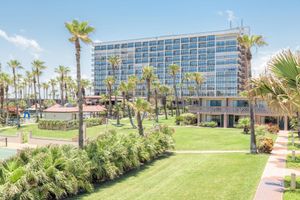 Hospedagens - Isla Grand Beach Resort