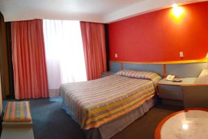 Alojamiento - Segovia Regency Hotel