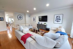 Alquiler Vacacional - Stunning 2400 Sqft. 4 BR, 3.5 BT in the most convenient location to Quantico