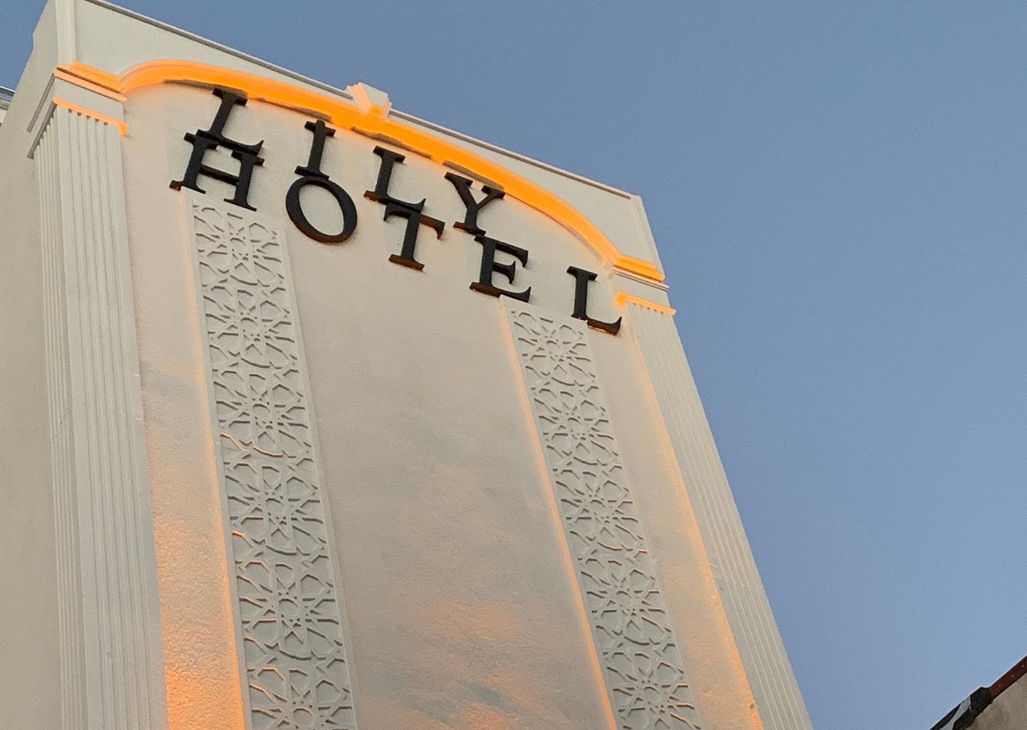Instalaciones Recreativas Lily Airport Otel