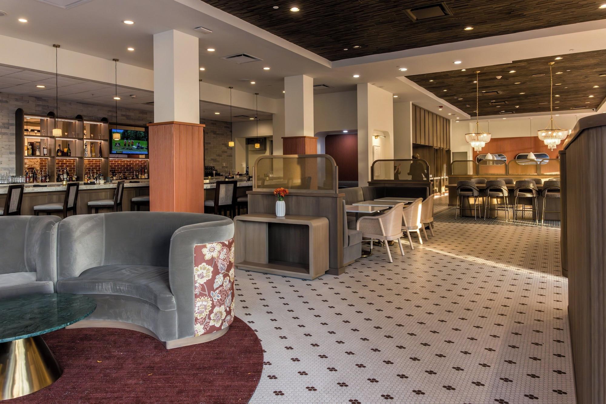 Restaurant voco The Clair Cincinnati Downtown by IHG