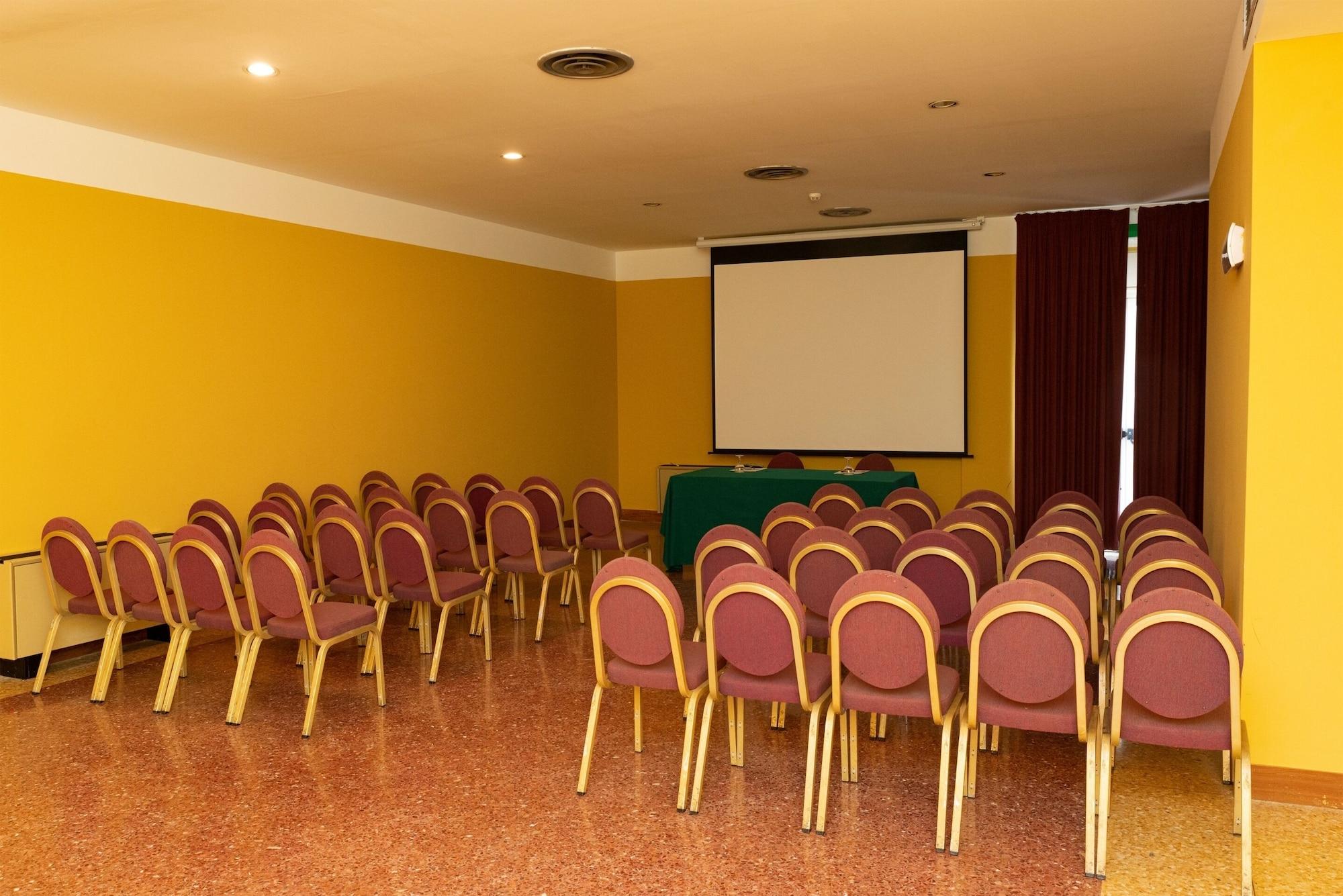Sala de Reuniones Torre Normanna Hotel