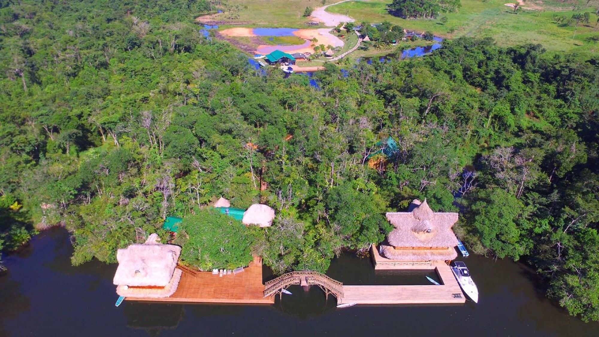 Vista Exterior Tenamit Maya