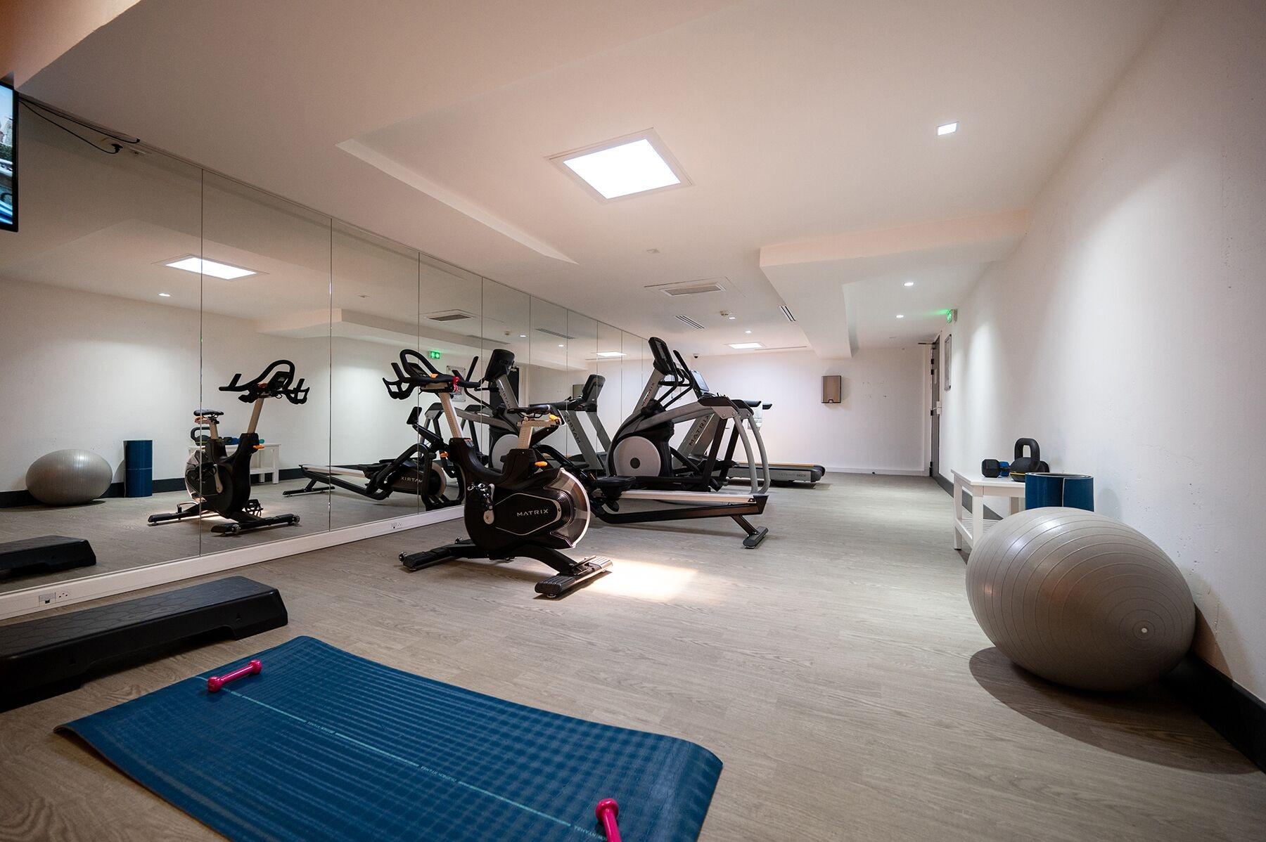 Gimnasio NEMEA Appart Hotel Paris Levallois