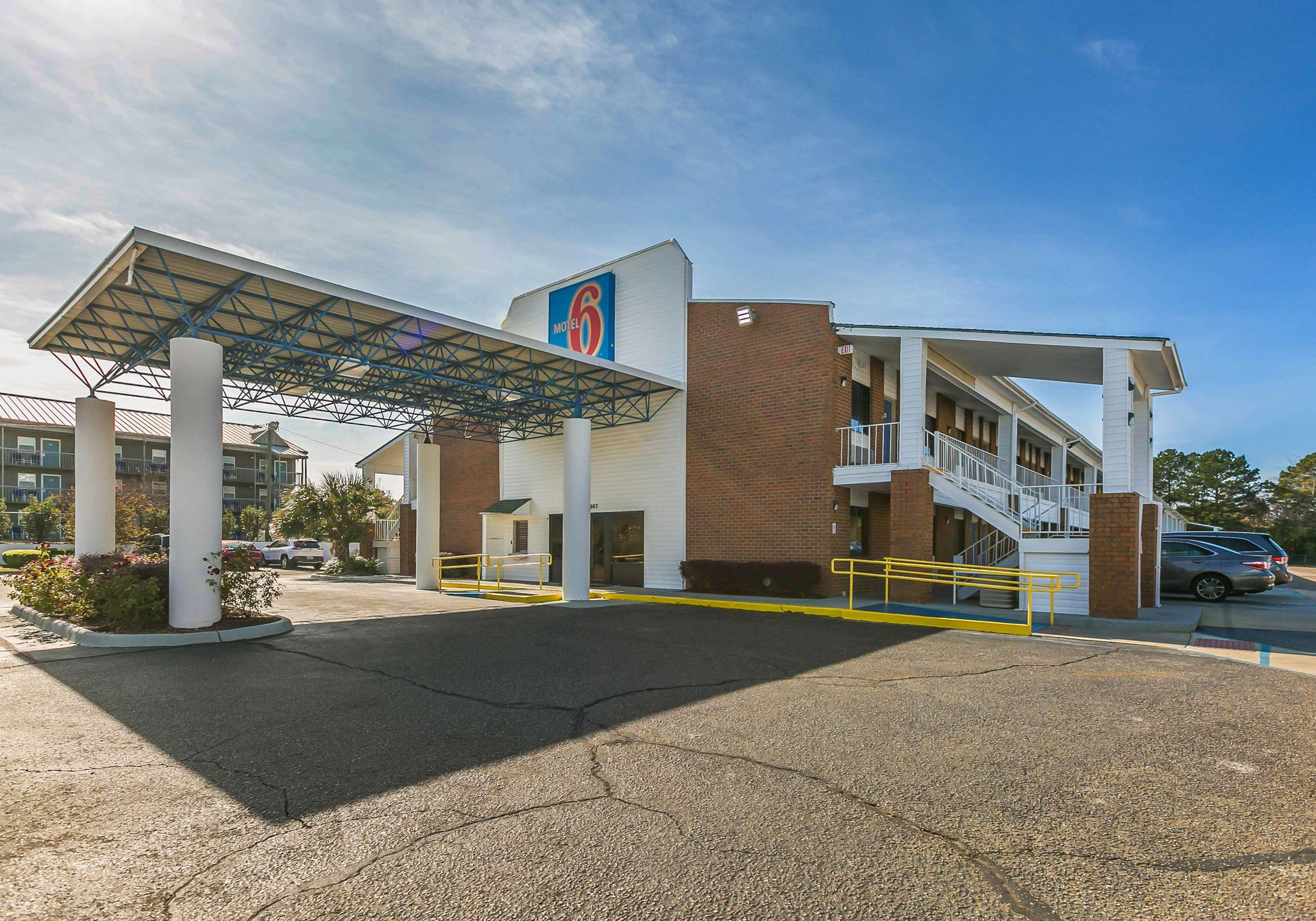 Vista Exterior Motel 6 Dothan, AL