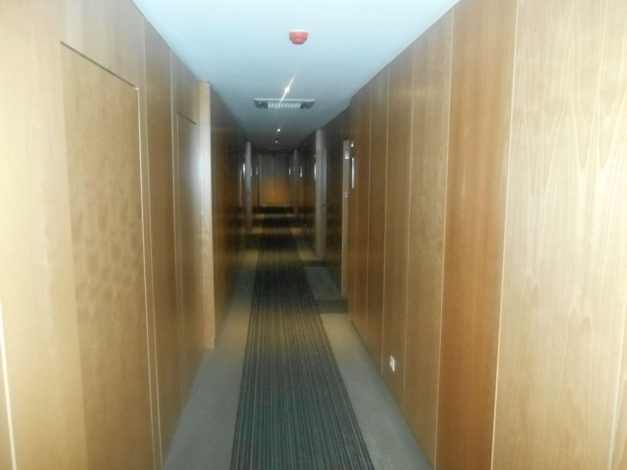 Varios Hotel Ritz Capital