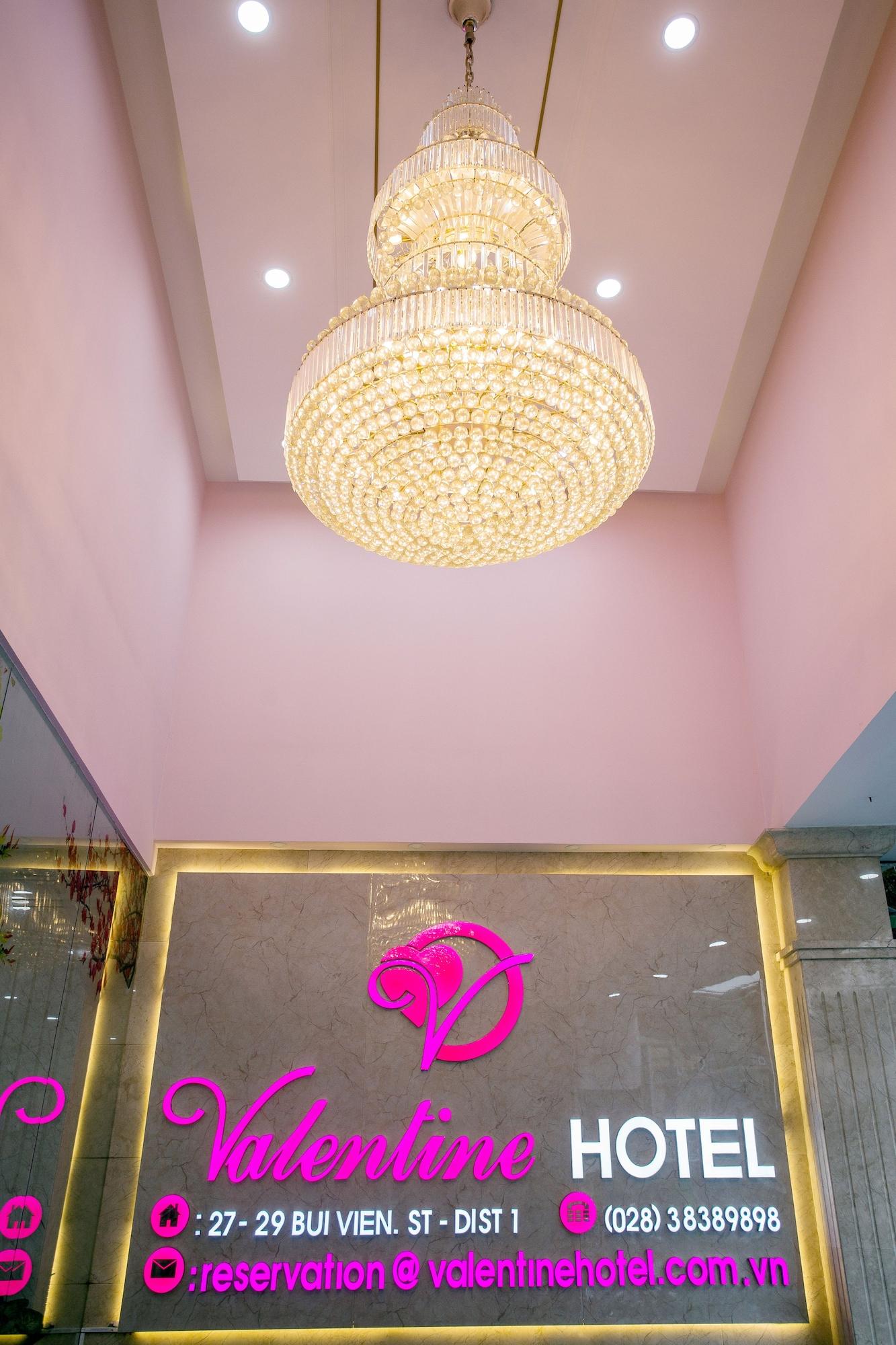 Vista Exterior Valentine Hotel