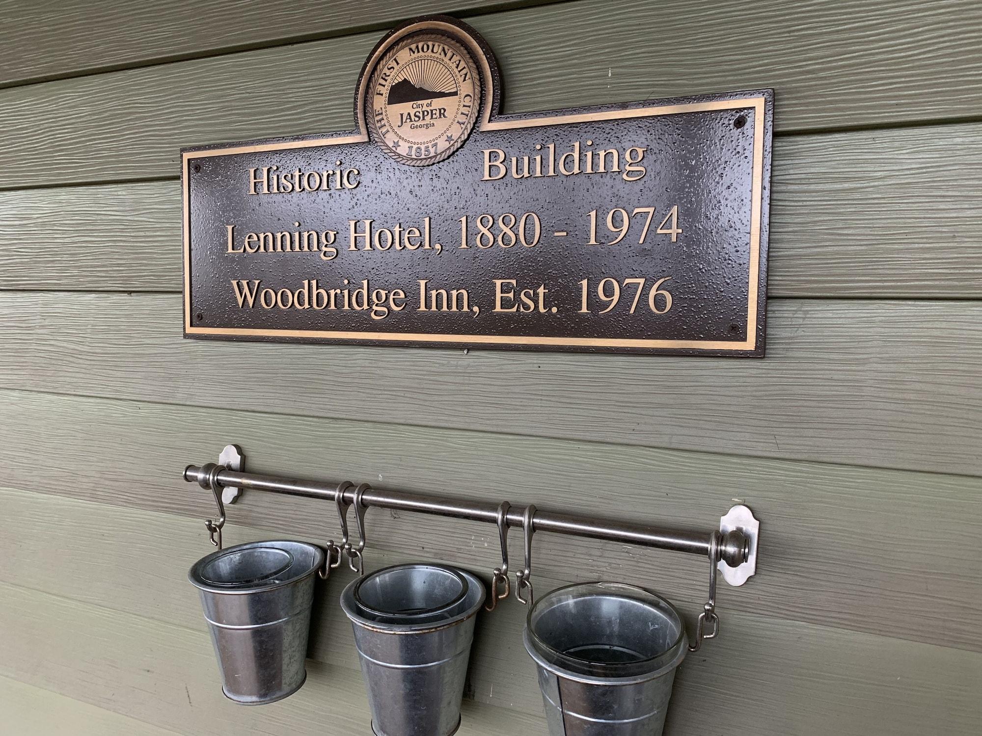 Vista Exterior Woodbridge Inn & Tavern