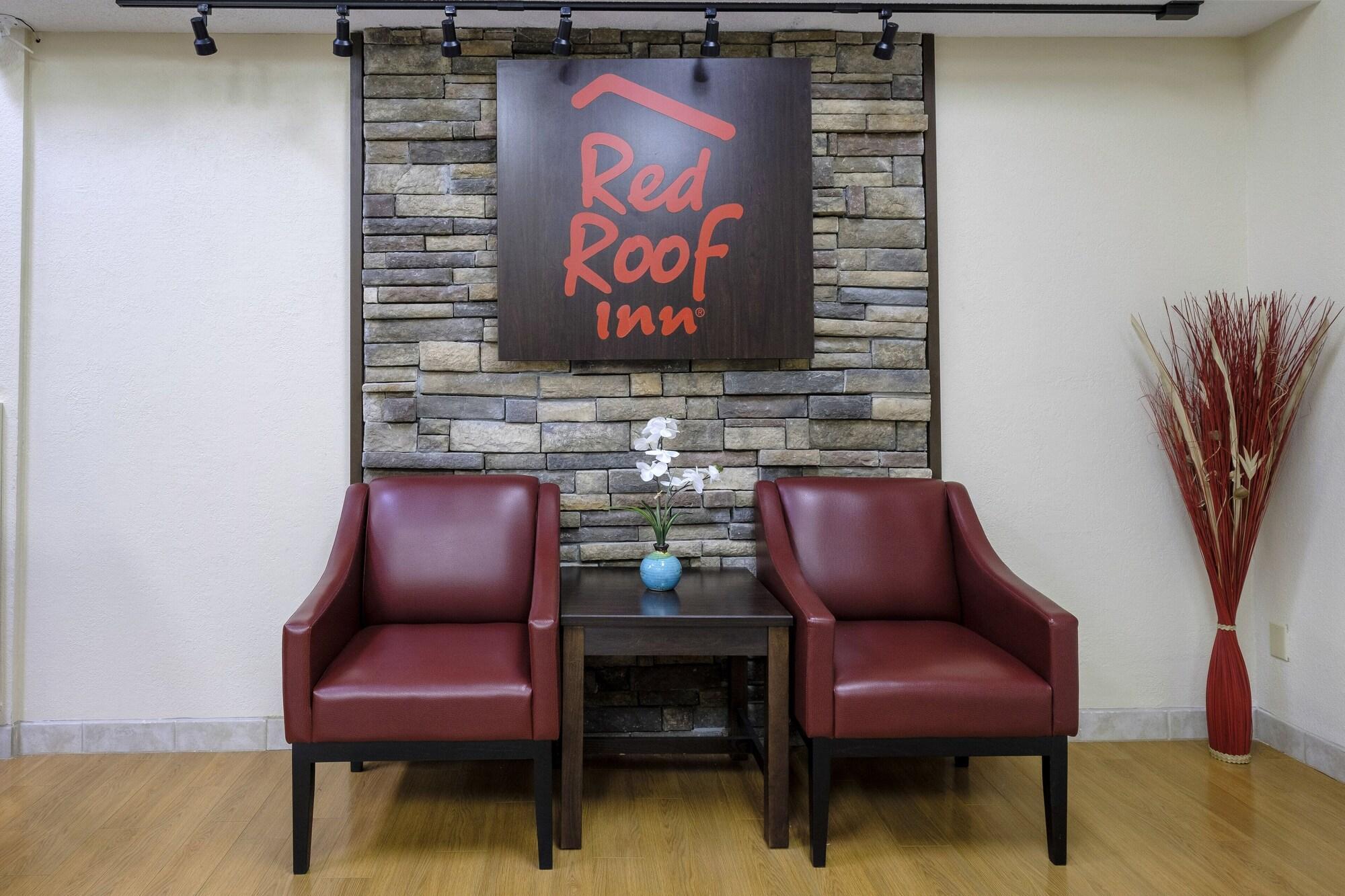Vista Lobby Red Roof Inn Holton