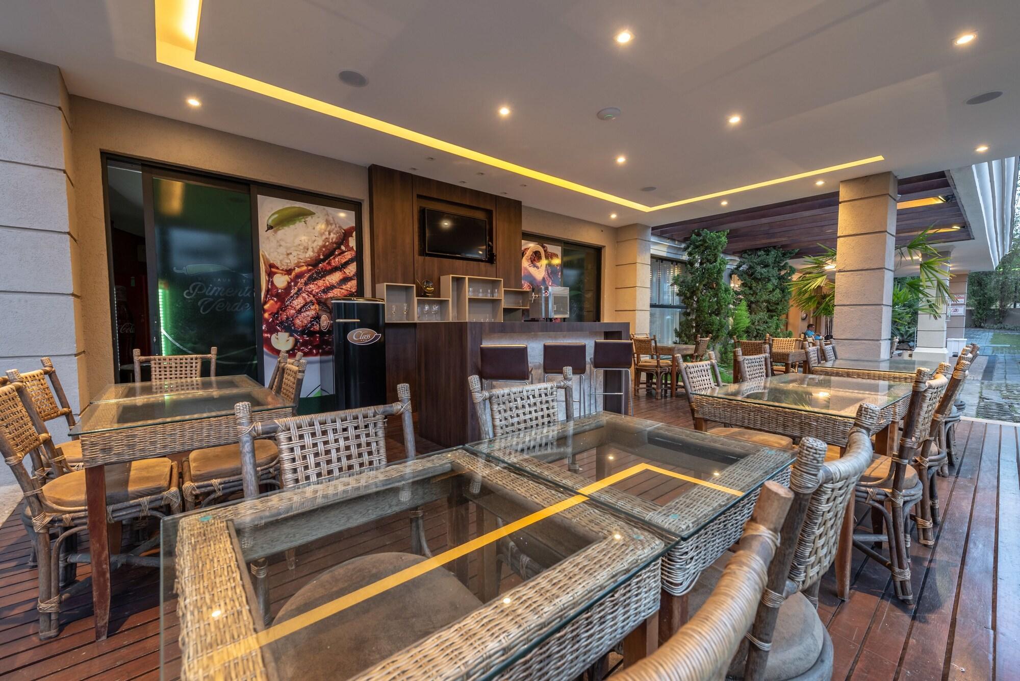 Bar/Salón Class Hotel Passos