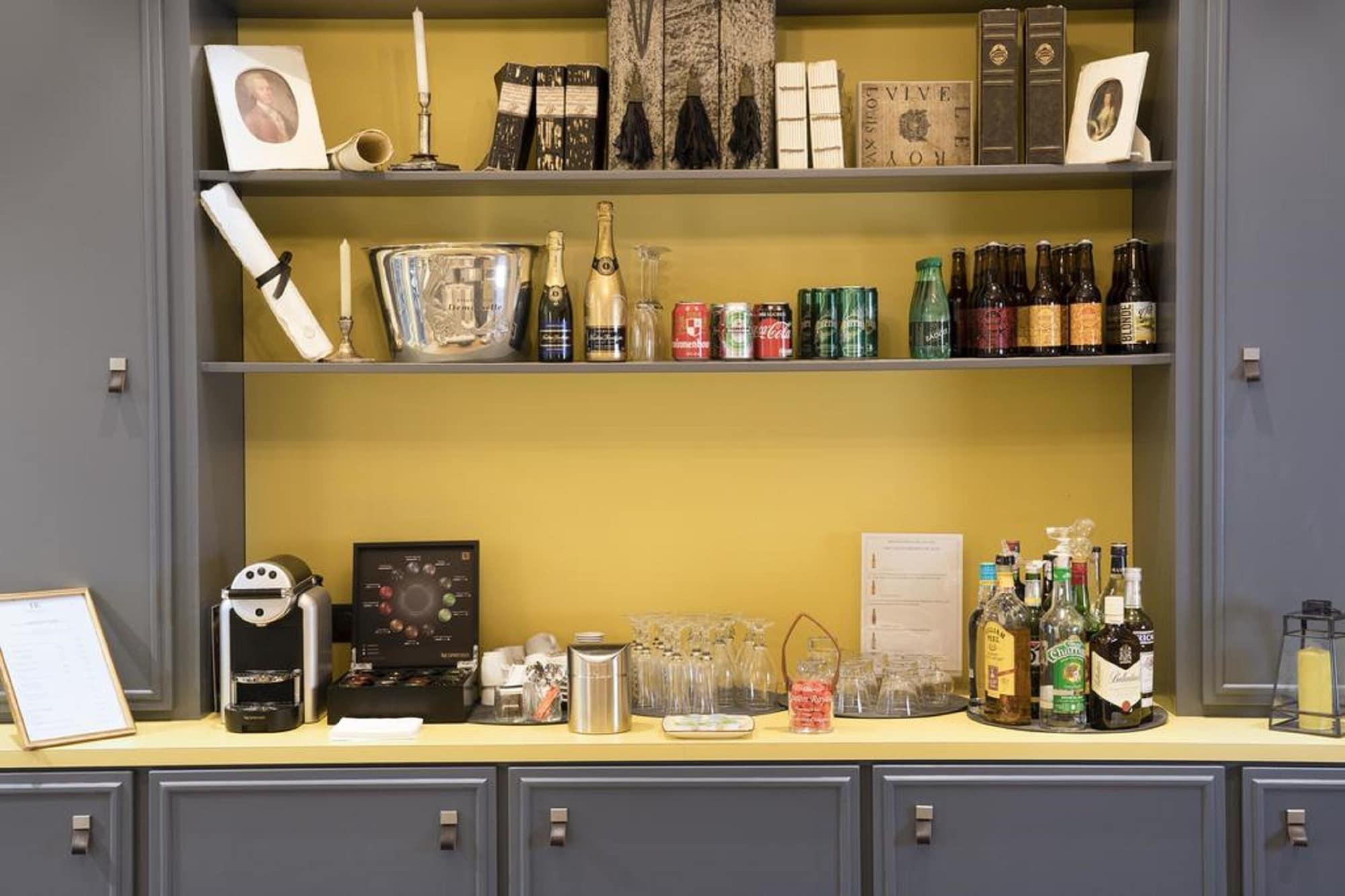 Bar/Salón A l'Hotel des Roys