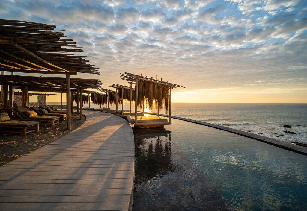 Vista Piscina Inkaterra Cabo Blanco