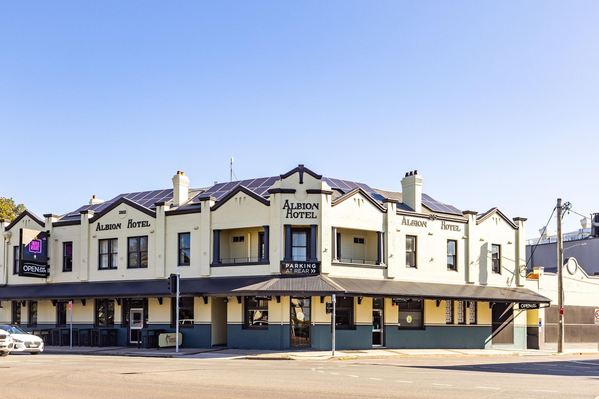 Varios The Albion Hotel