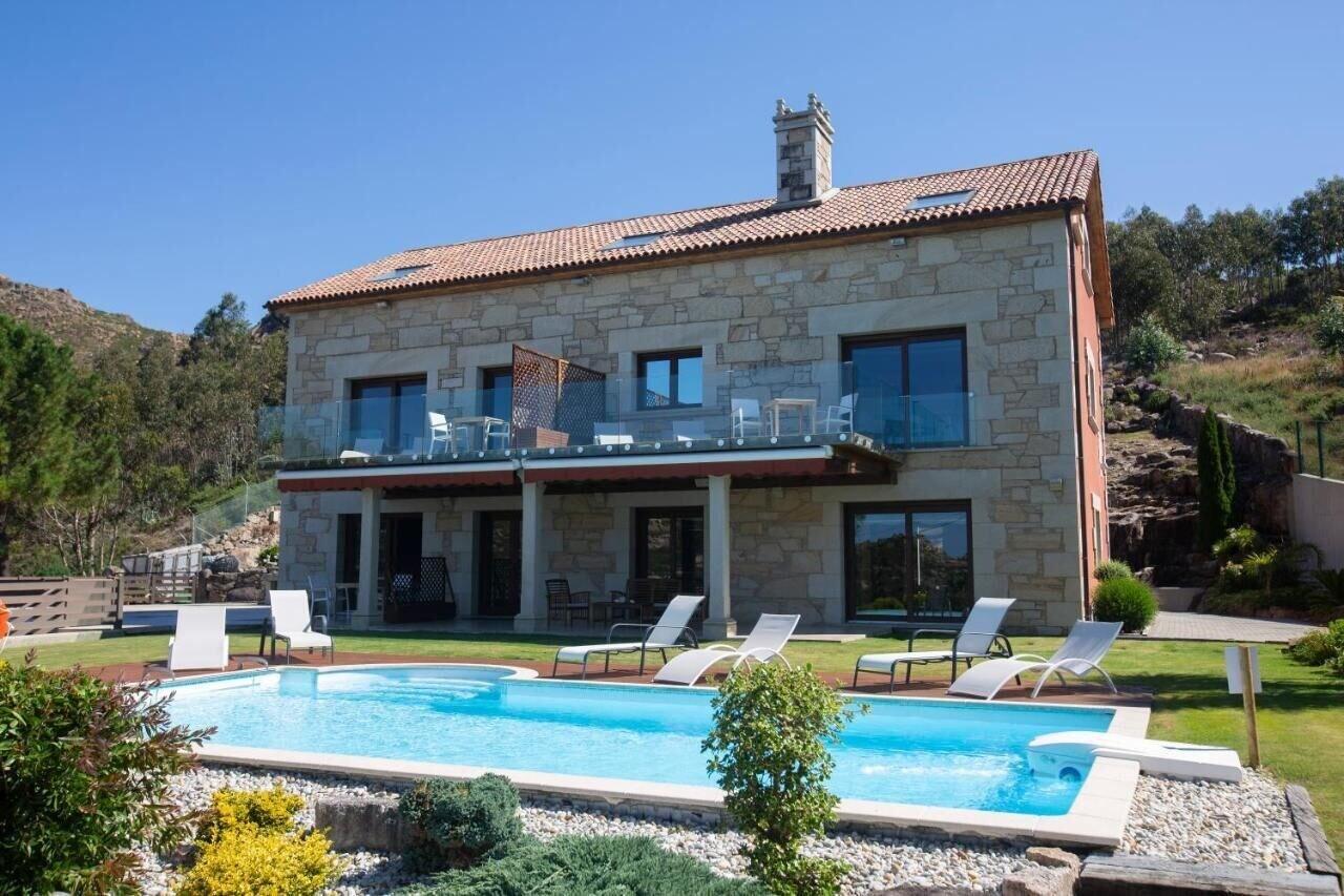 Vista Exterior A Ballenera de Caneliñas