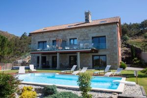 Alojamiento - A Ballenera de Caneliñas