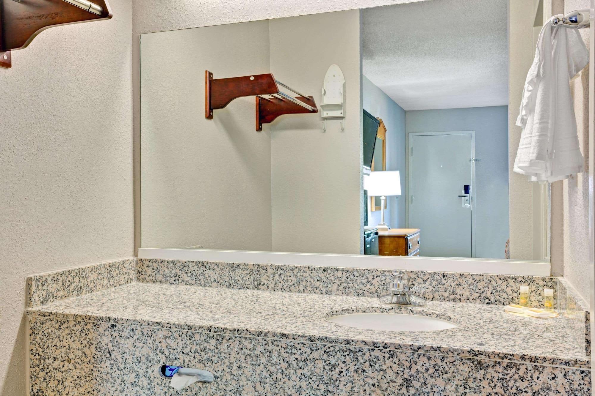 Equipamiento de Habitación Days Inn by Wyndham Hernando