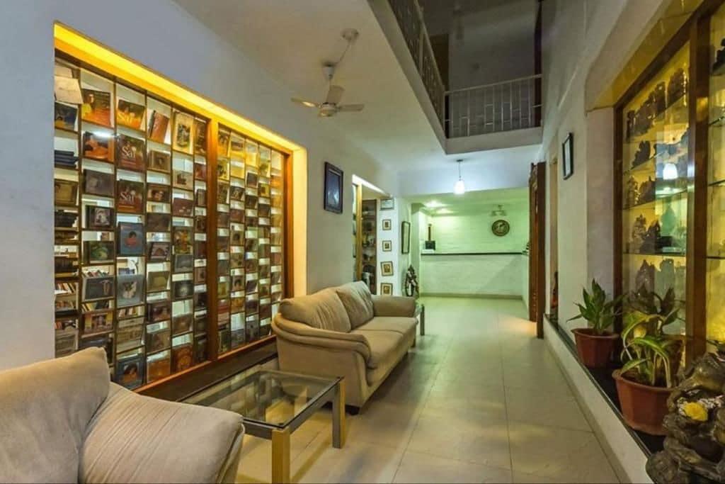 Vista Lobby Sai Towers