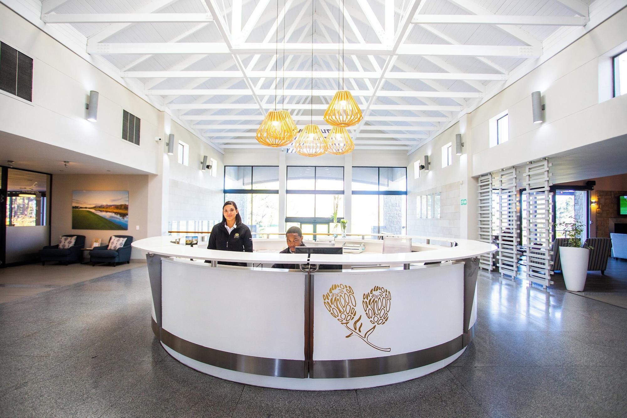 Vista Lobby Pearl Valley Hotel