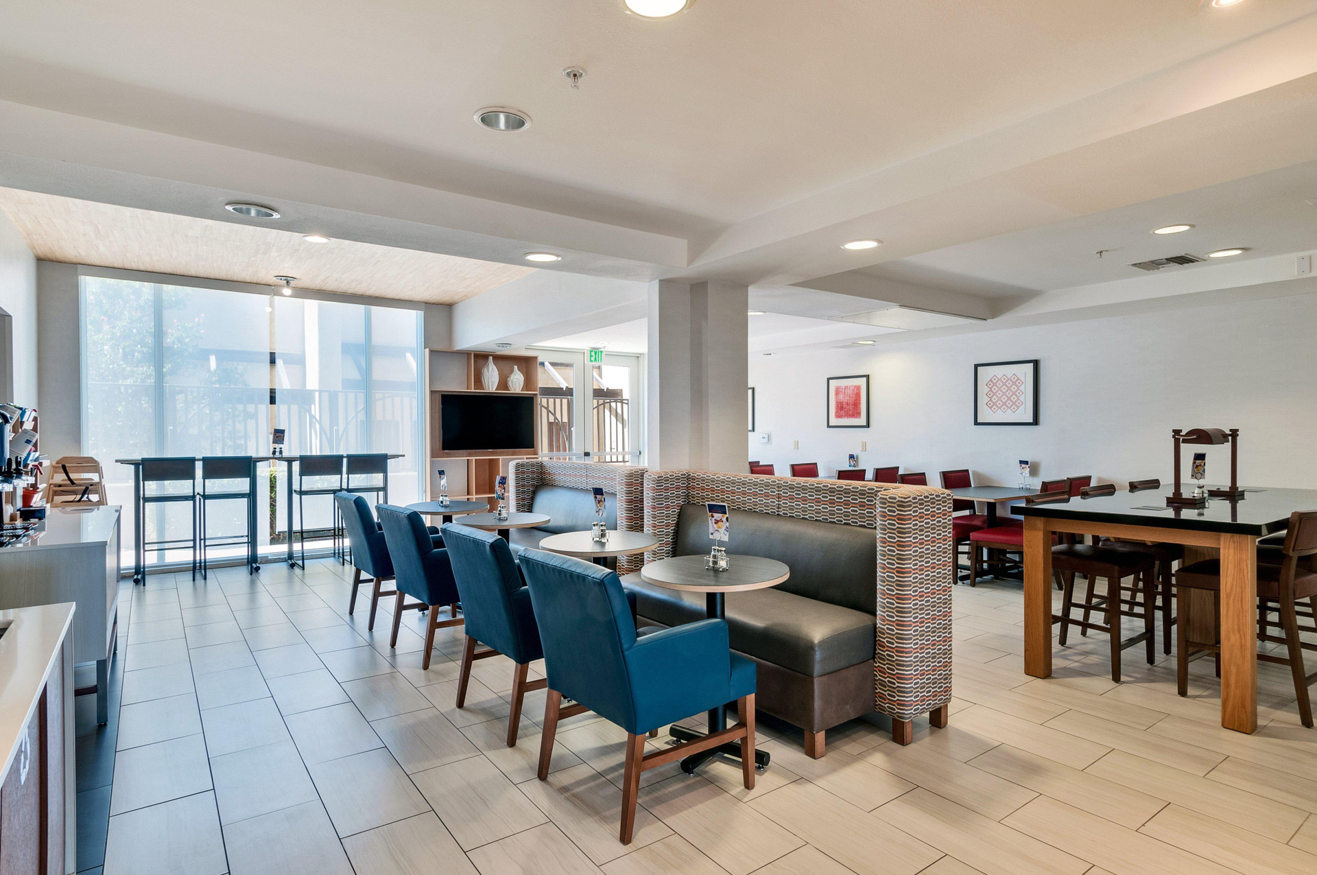 Centro de Negocios Holiday Inn Express & Suites Banning By IHG