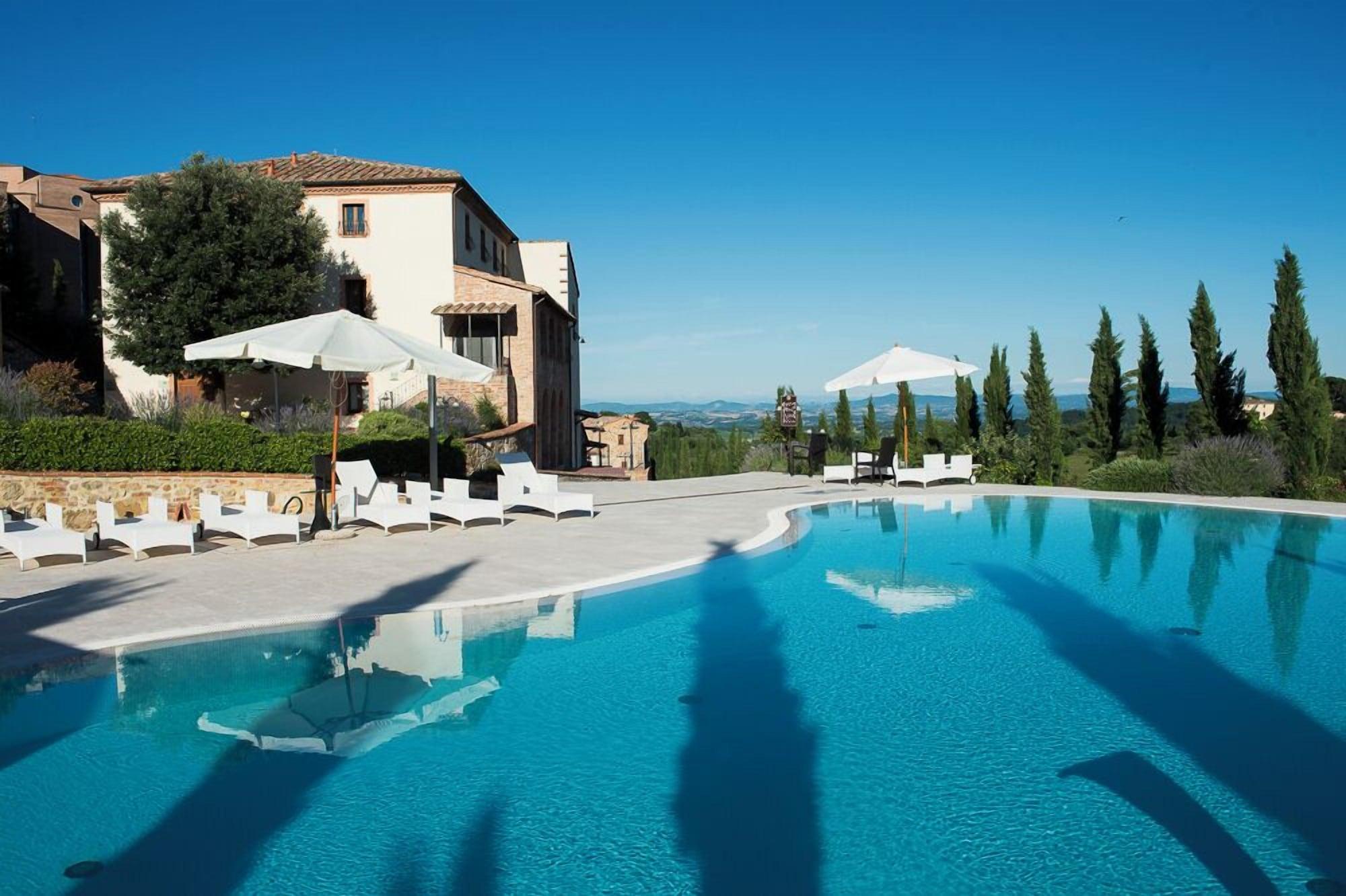 Varios Nuovo Etruria Resort