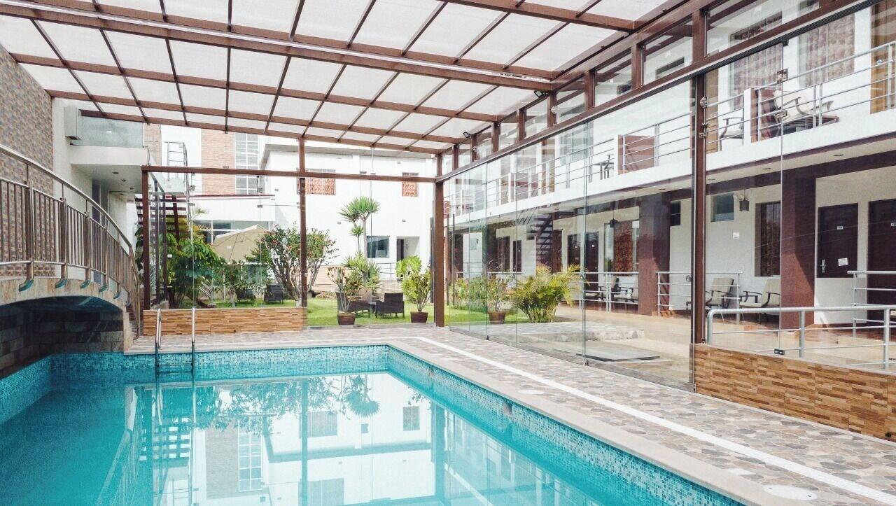 Varios Hotel La Mansion