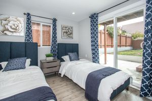 Alquiler Vacacional - Luxury living minutes from the heart of SF! One block away from Bart station.