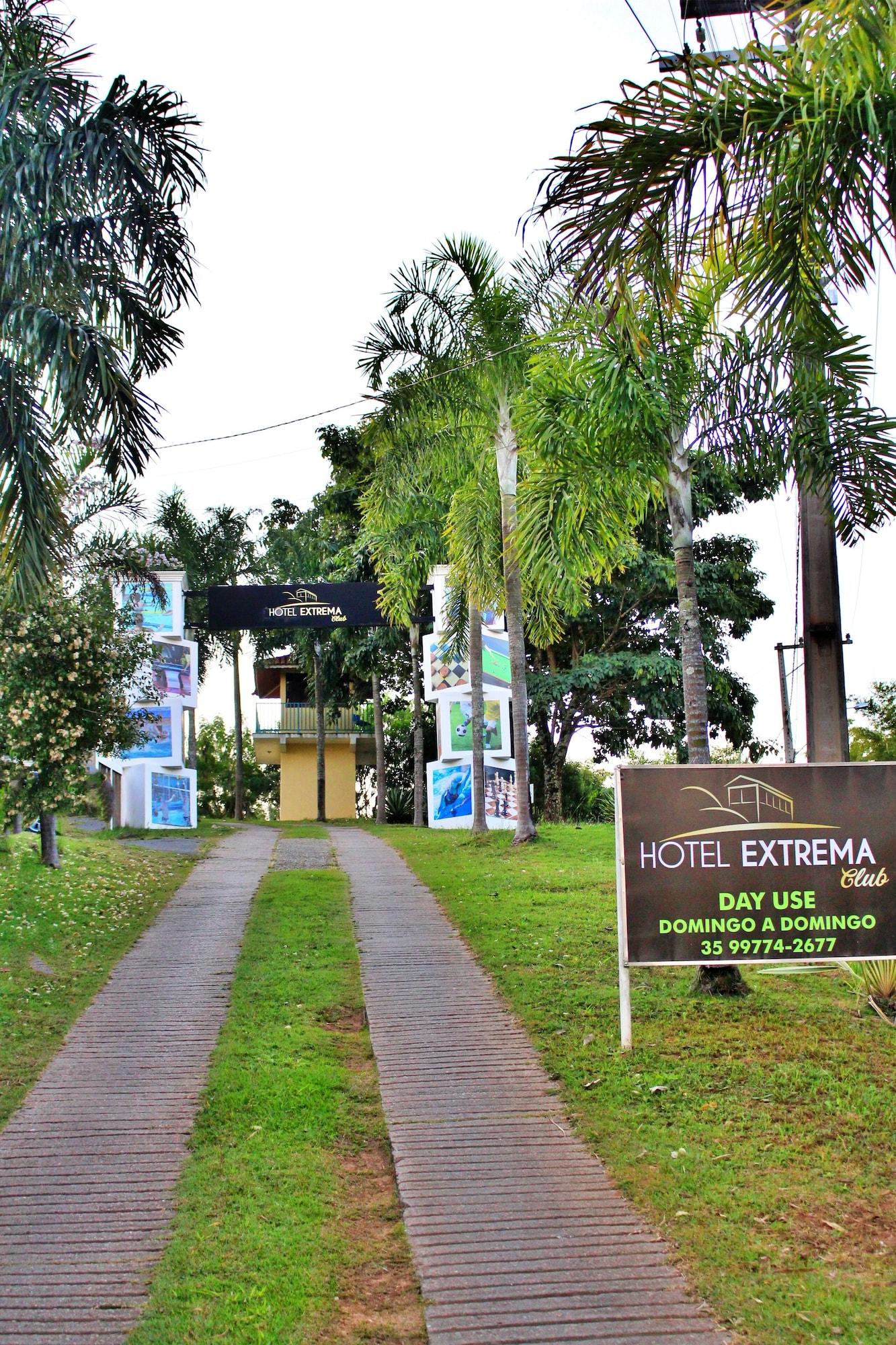 Vista Exterior Hotel Extrema Club