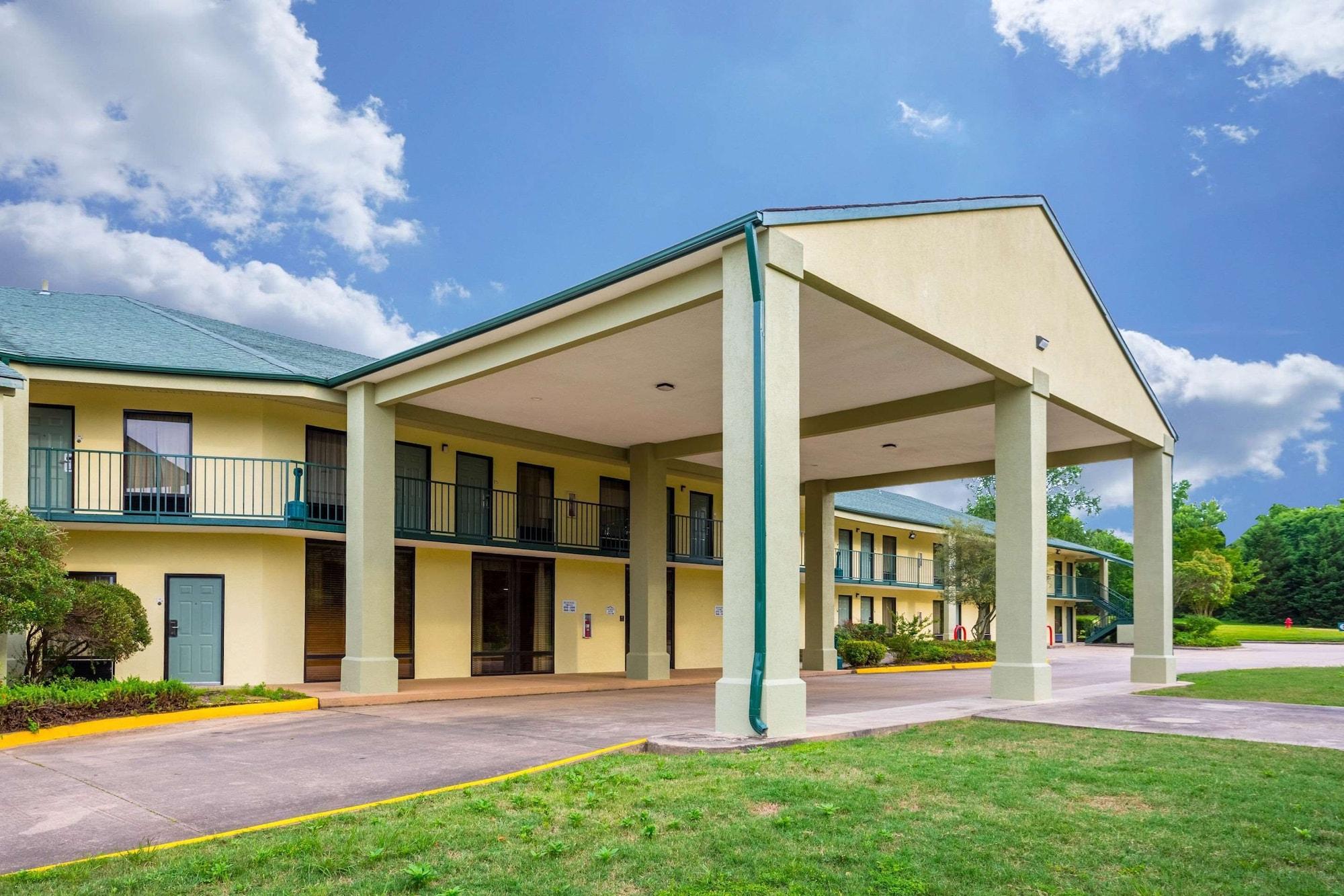 Vista Exterior Quality Inn & Conference Center