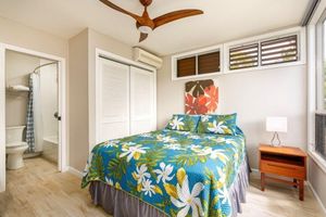 Alquiler Vacacional - PRIVATE Ocean Front Cottage Over Looking  Beautiful Kalapaki Bay