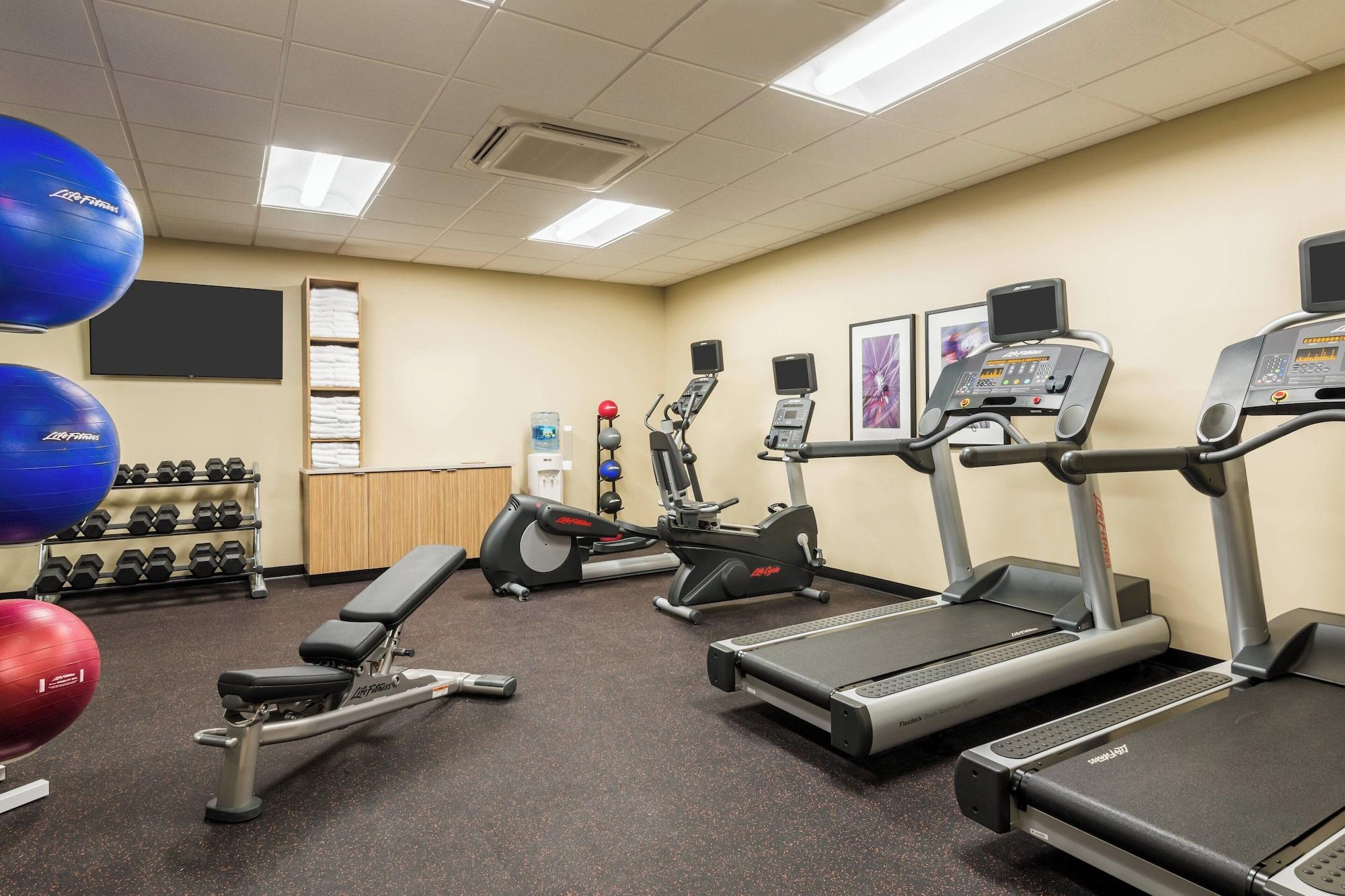 Gimnasio TownePlace Suites Latham Albany Airport