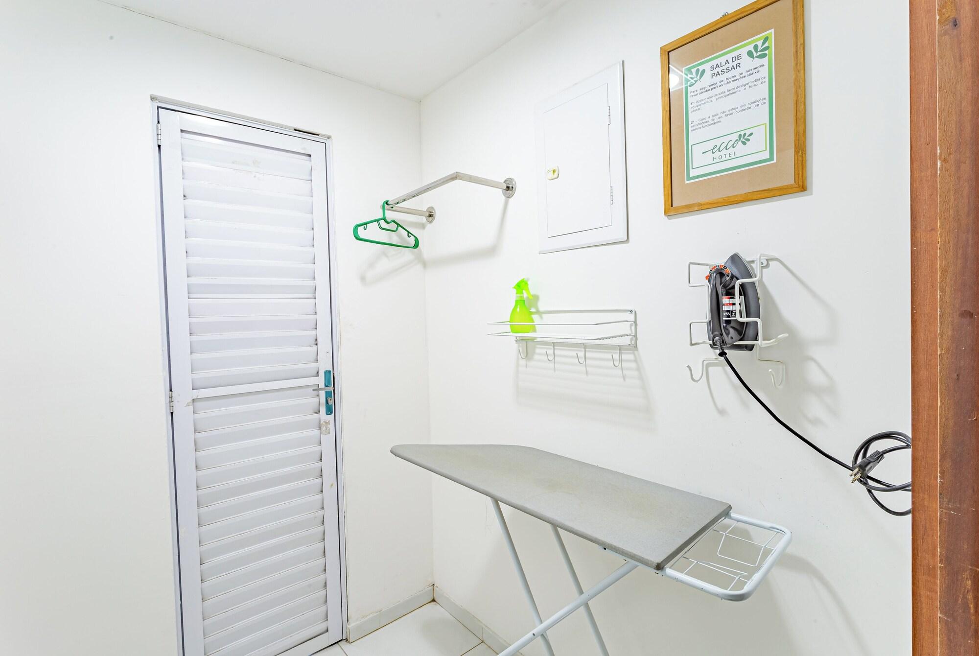 Set de Habitación Ecco Hotel