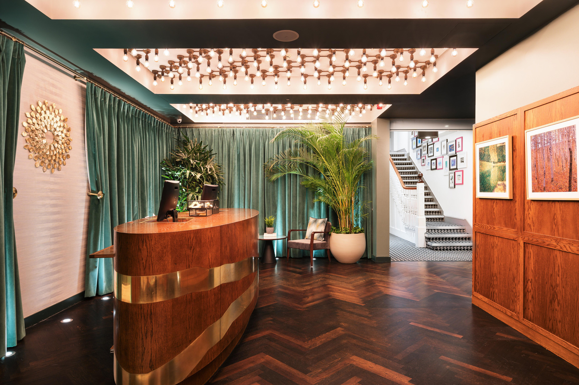 Vista Lobby Hotel Indigo London - Kensington by IHG