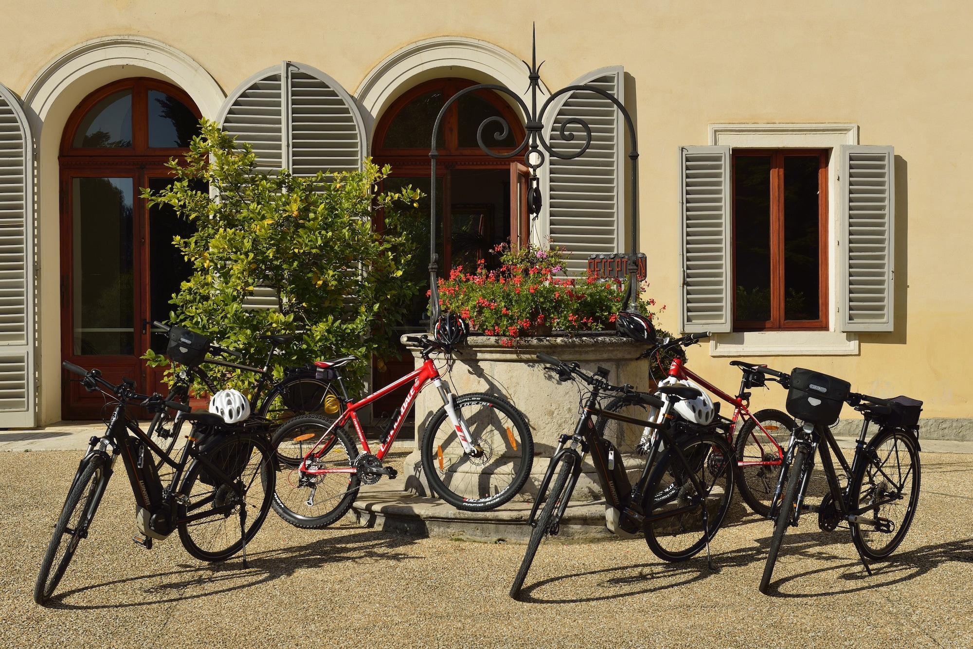 Varios Villa Sabolini