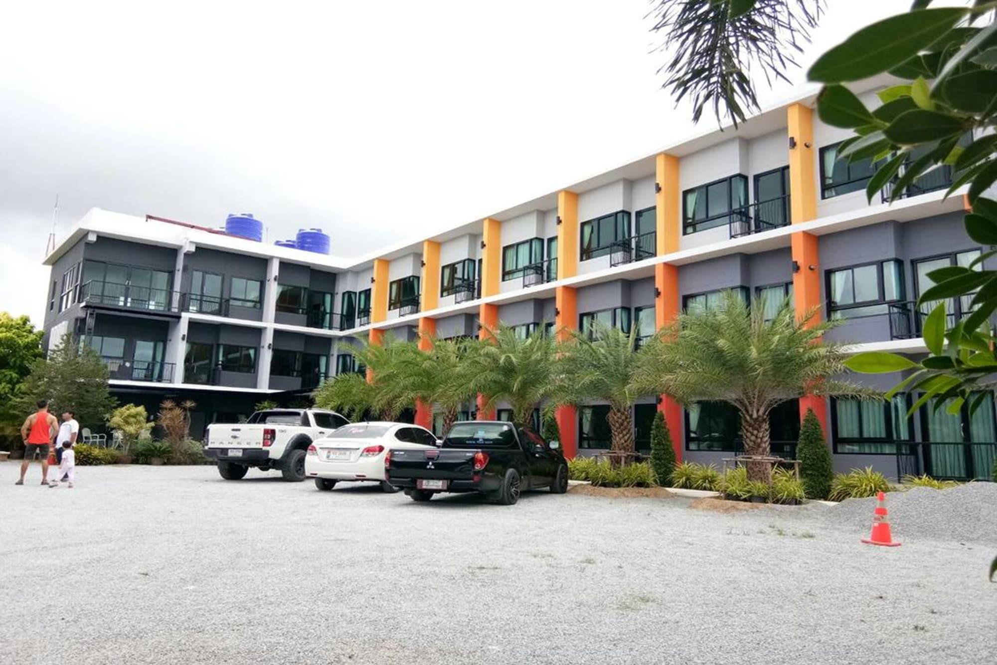 Varios Sor Kor Sor Resort