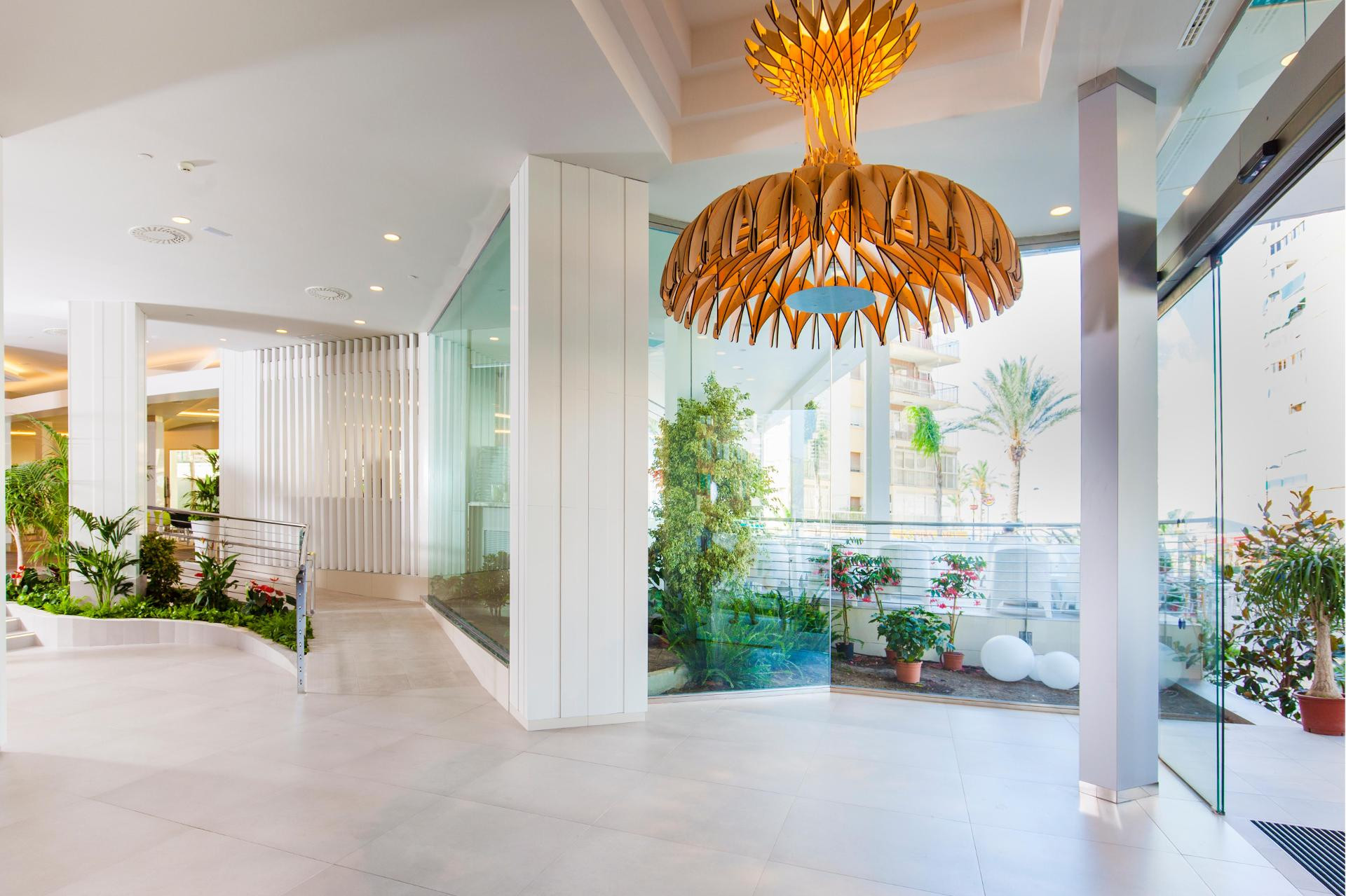 Vista Lobby Port Benidorm Hotel & Spa – 4**** Superior