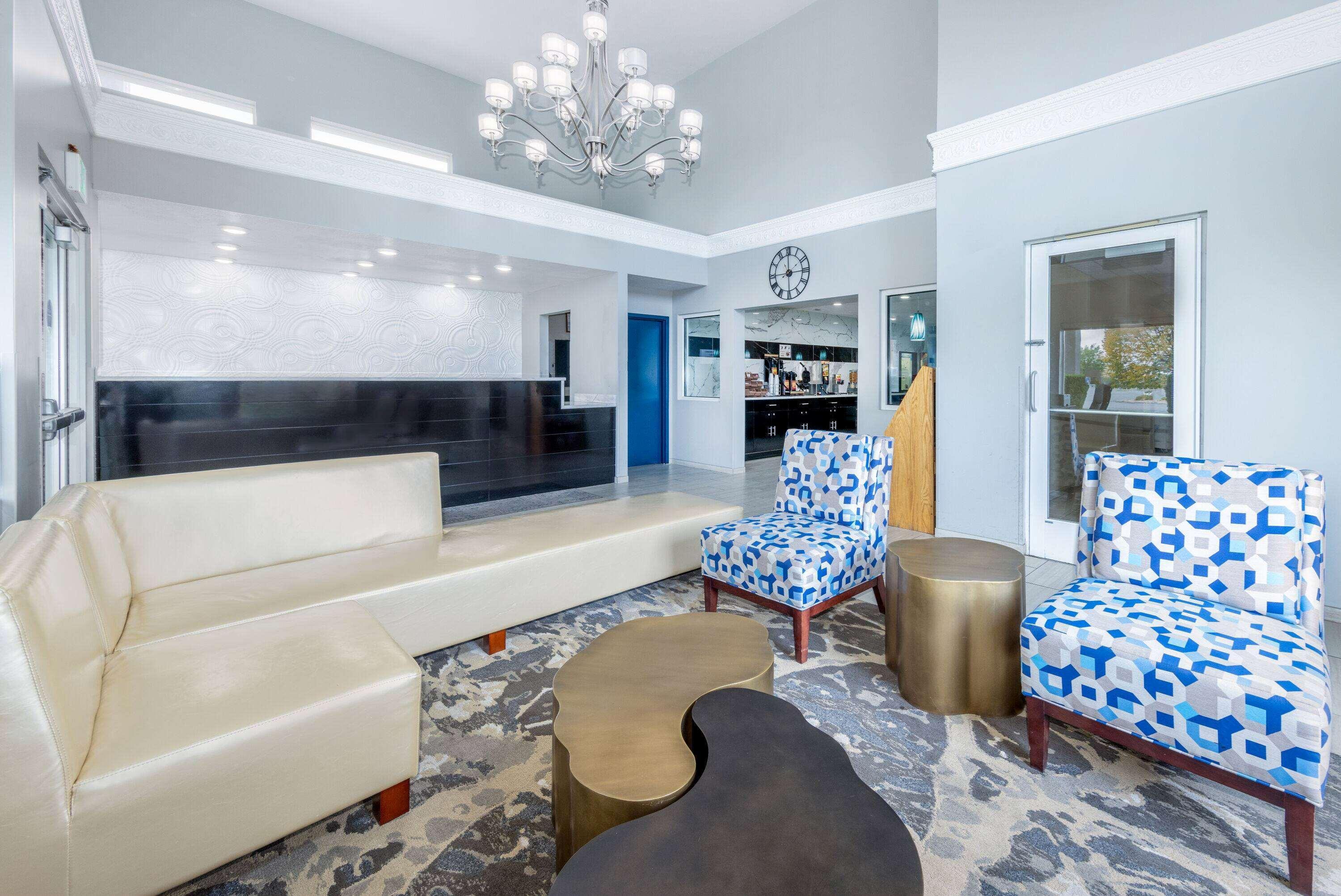 Vista Lobby Days Inn By Wyndham Springville