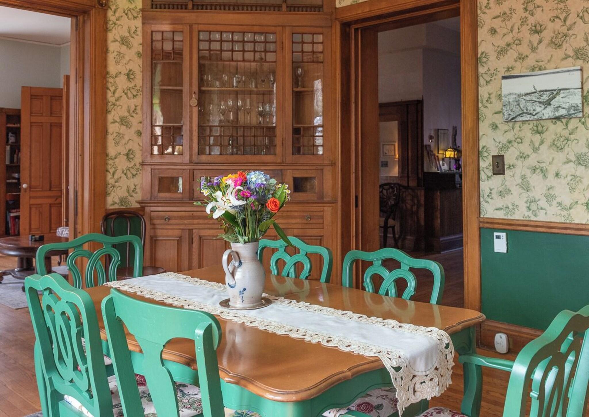 Restaurant William Henry Miller Inn